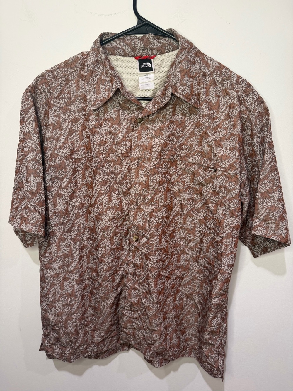 The North Face Men's Brown Leaf-Print Short Sleeve Button-Up Shirt